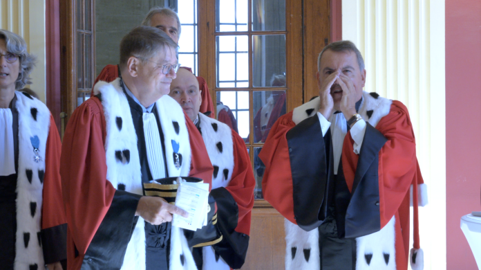 C’était au tour de la cour d’appel de Metz (Moselle) de se faire juger, vendredi 4 septembre 2026. Au cours de la traditionnelle audience solennelle de rentrée, les retombées de l’affaire Lyhanna ont été évoquées. L’heure était au bilan, mais aussi aux projections.