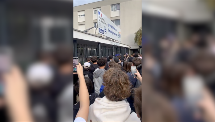 Tirs de mortier, affrontements, blocus : 300 lycéens se mobilisent à Saint-Avold