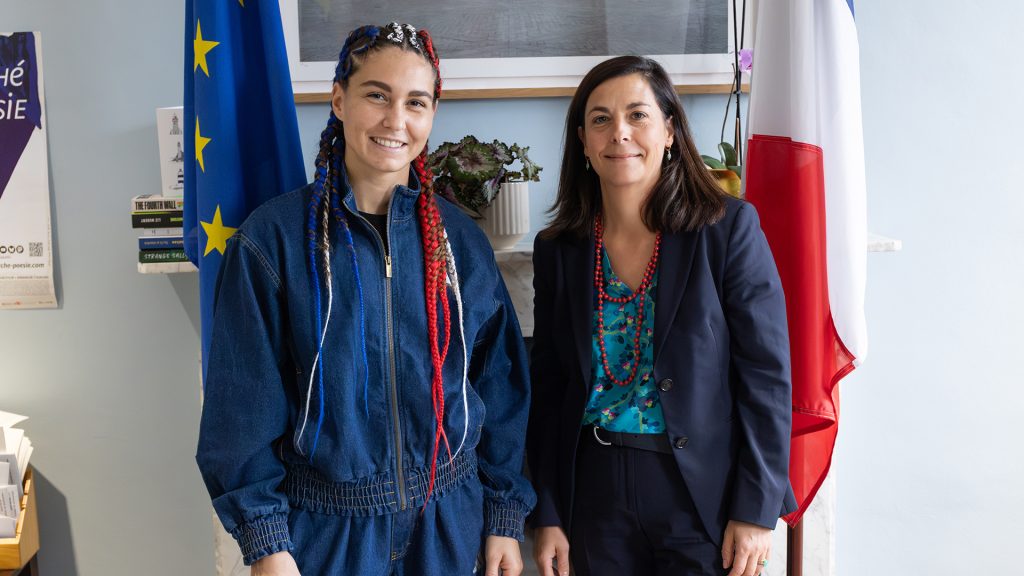 Flora Pili ambassade de France - crédit Matthieu Henkinet