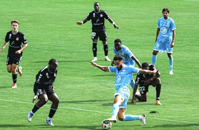 Leader de la Ligue 3 avant cette sixième journée de championnat, l'US Thionville Lusitanos perd son premier match de la saison face au FC Rouen. Samedi 12 septembre 2026, les Thionvillois se sont inclinés 4 à 0 à Guentrange (Moselle).