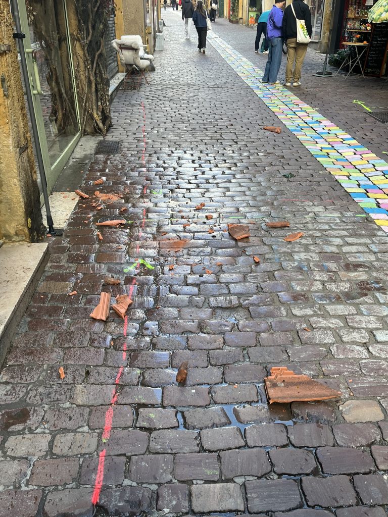 À Metz, un immeuble évacué après des infiltrations d’eau. ©DR