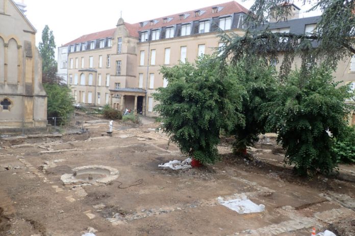 Le Zap : des ossements de plus de 600 ans découverts à Metz Crédit photo : Euro-métropole de Metz
